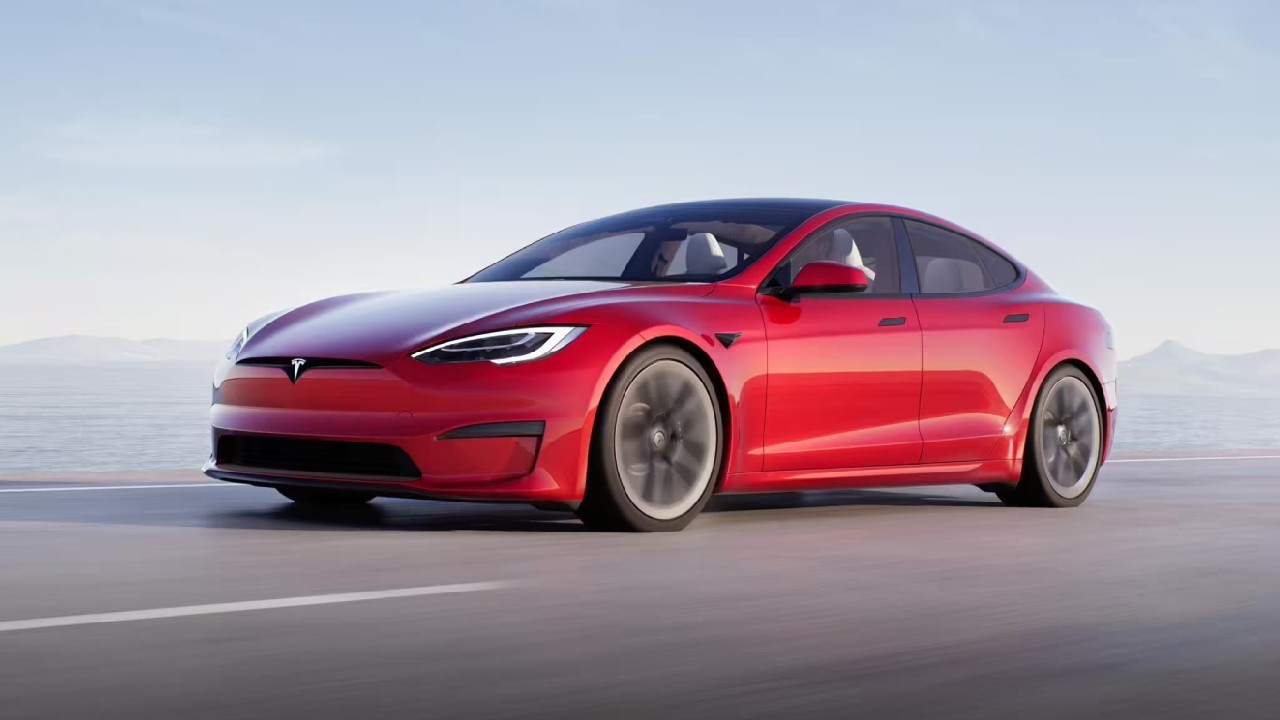 Tesla Model S Recharge